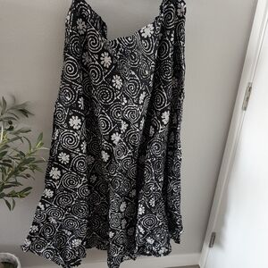 Black and White Floral Swirl Wrap Skirt African Print